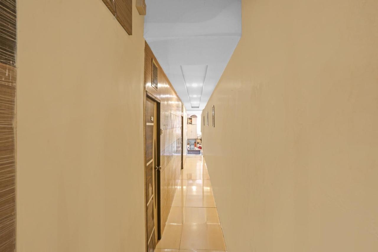 Oyo 84398 马罗什住宅酒店 孟买 外观 照片